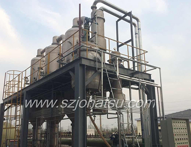 Three effect continuous crystallization forced circulation evaporator